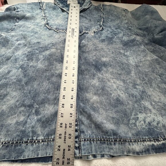 Ces Femme Womens Blue Distressed Demin Jean Jacket Large SharkBite Hem Oversized - Picture 10 of 10